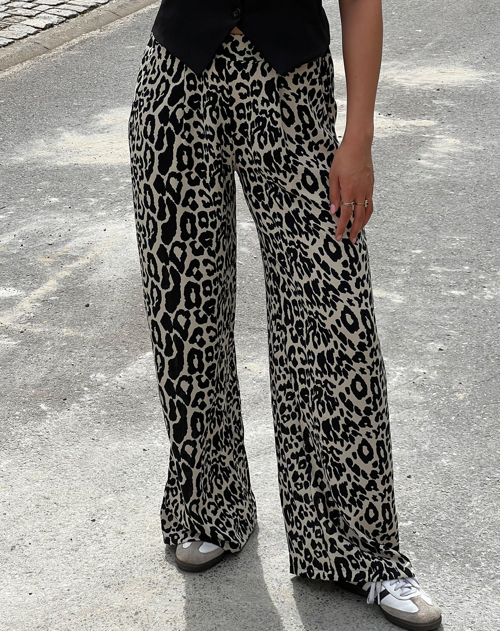 Pantalón largo LEOPARD en color beige