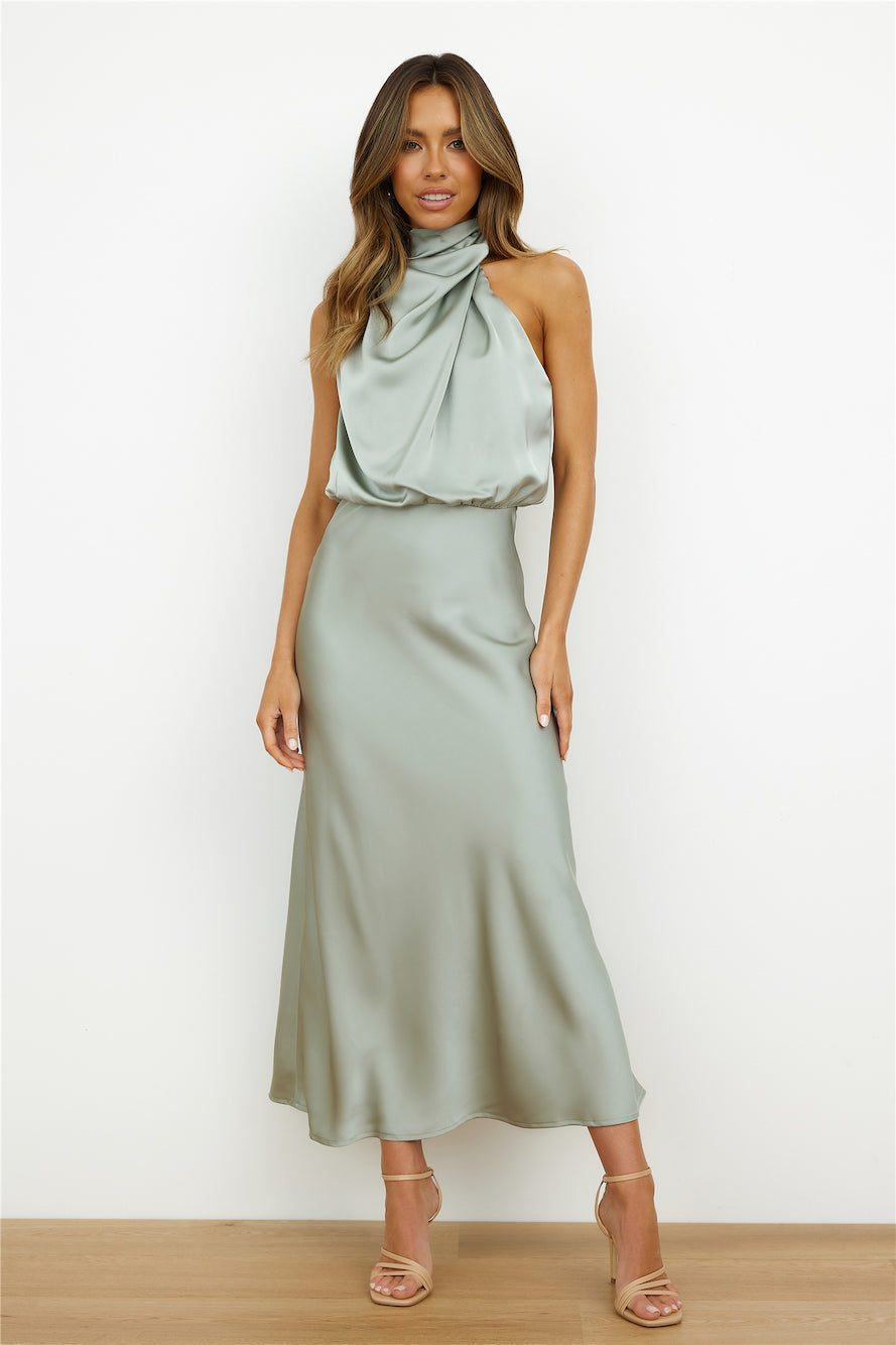Vestido con escote americano