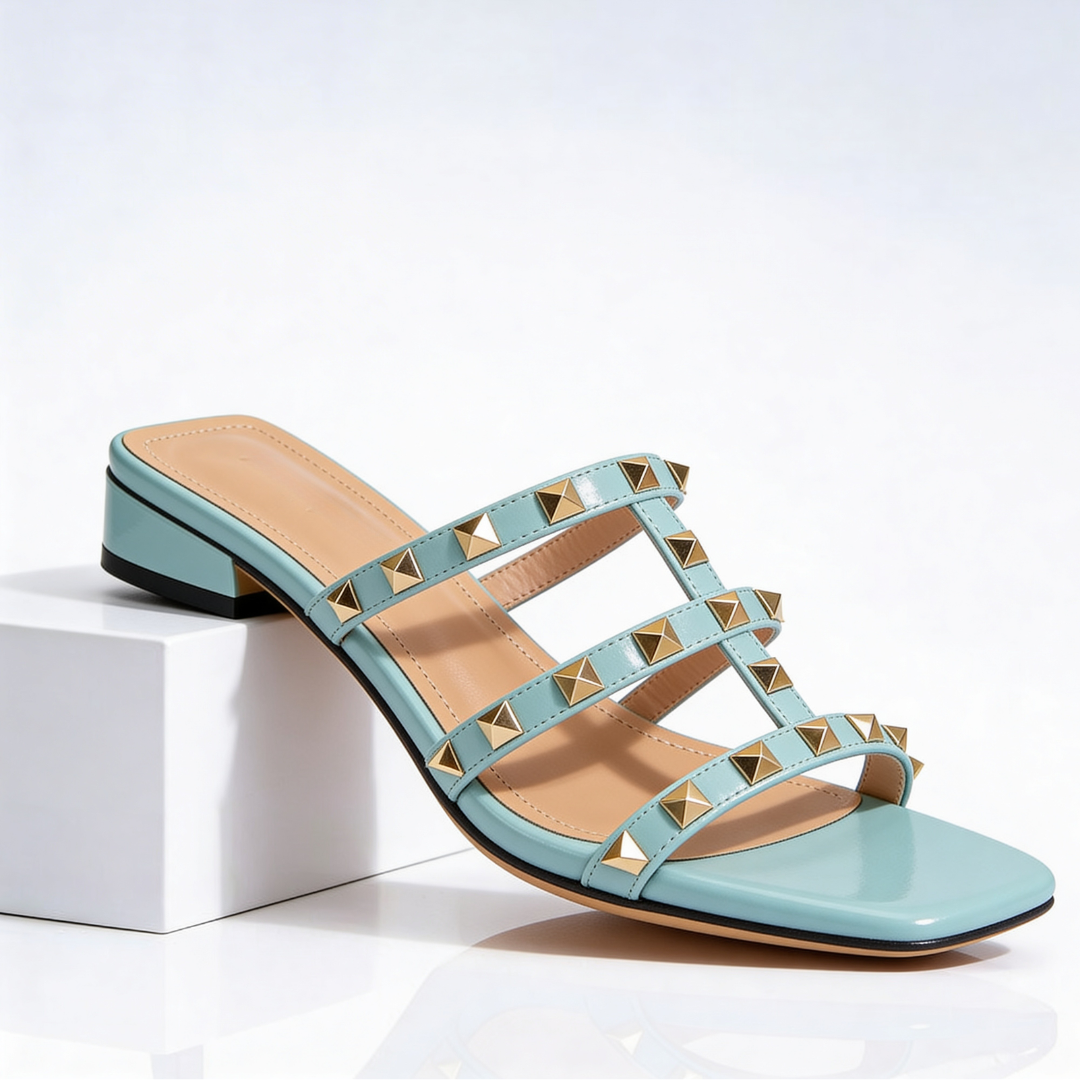 Sandalia con bordados