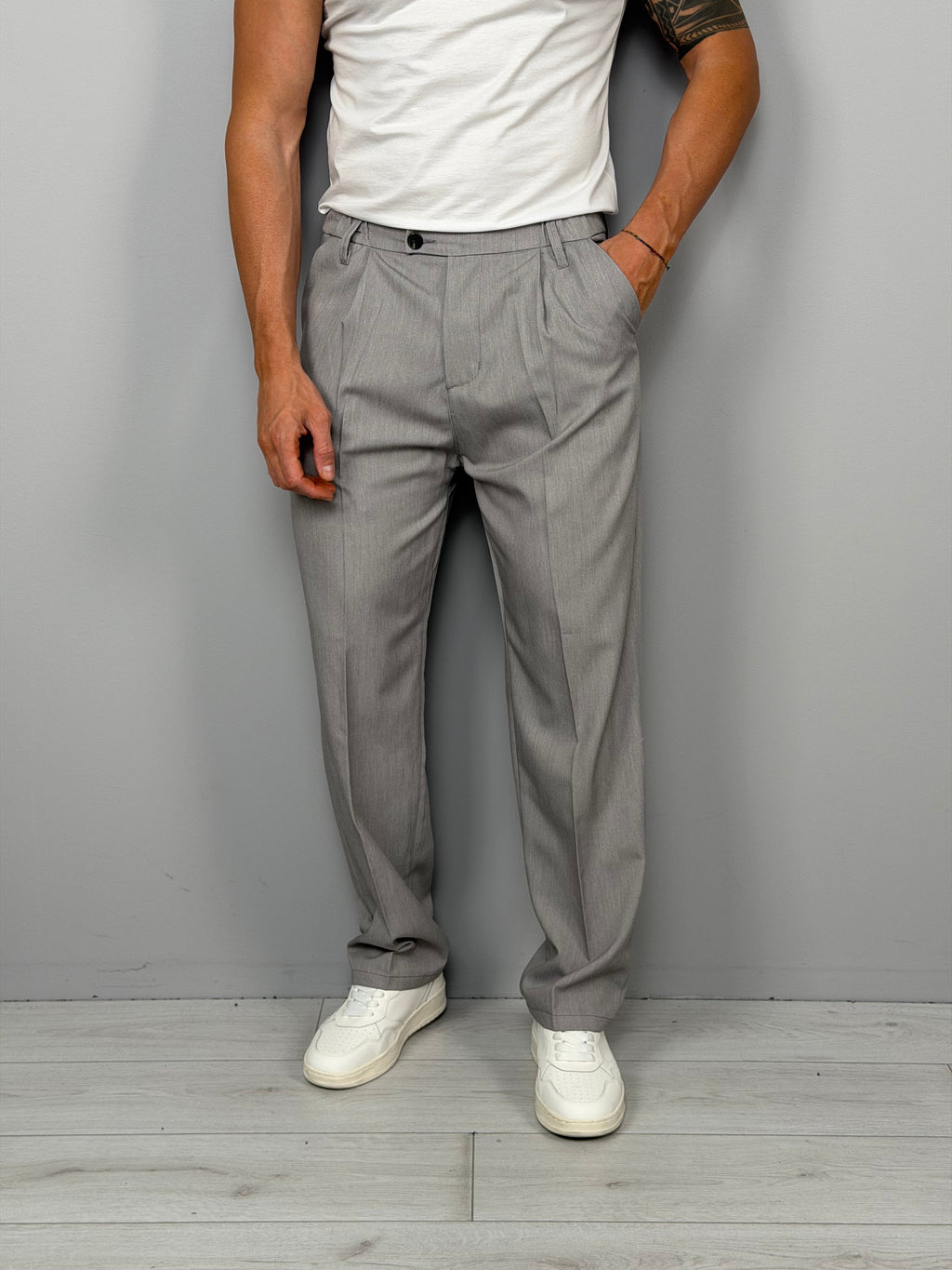 PANTALÓN AMPLIO - BOLSILLO TRASERO