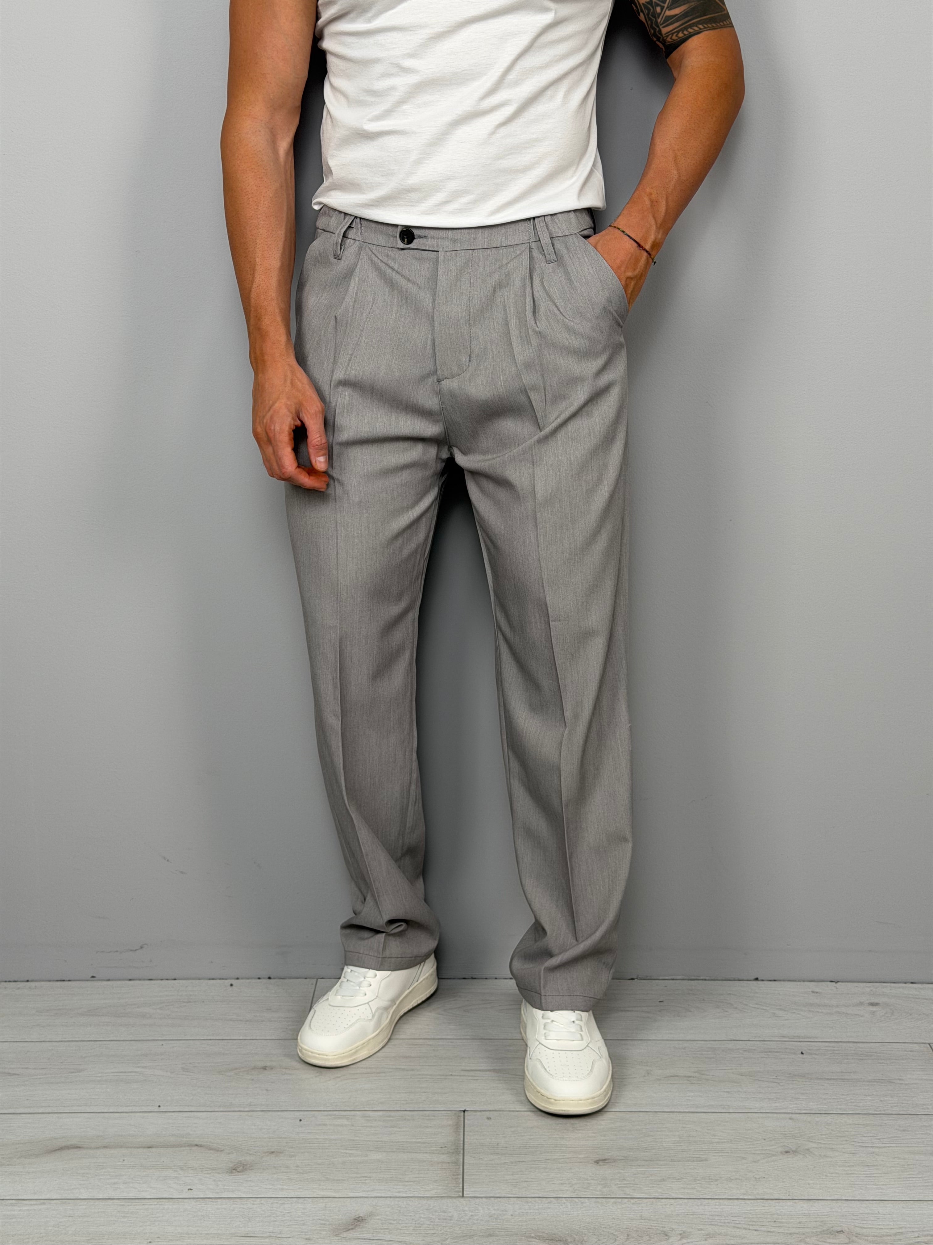 PANTALÓN AMPLIO - BOLSILLO TRASERO