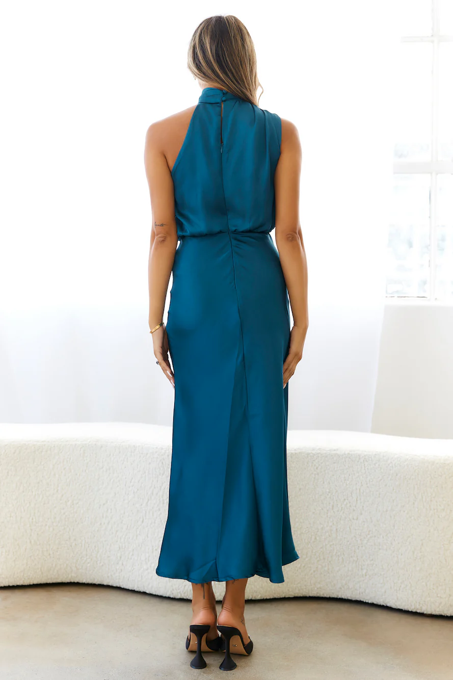 Vestido con escote americano