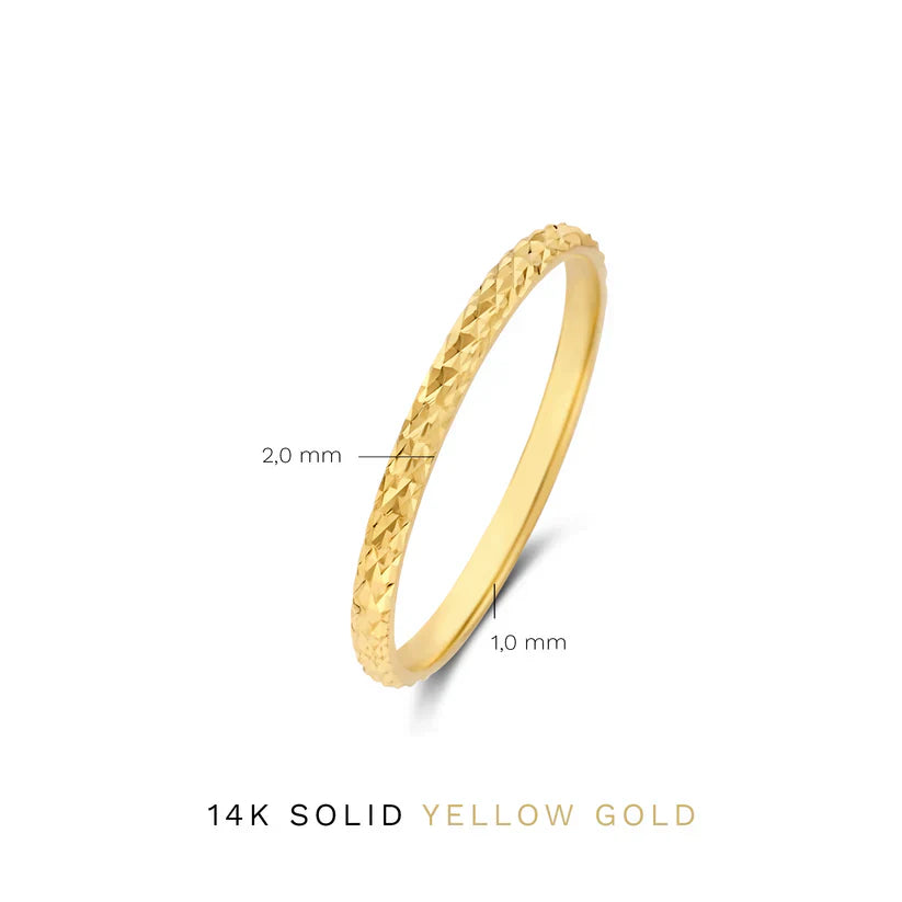 Anillo de oro