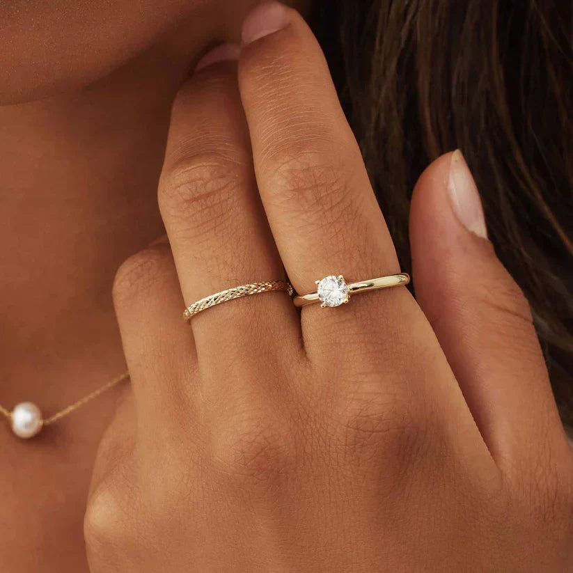 Anillo de oro