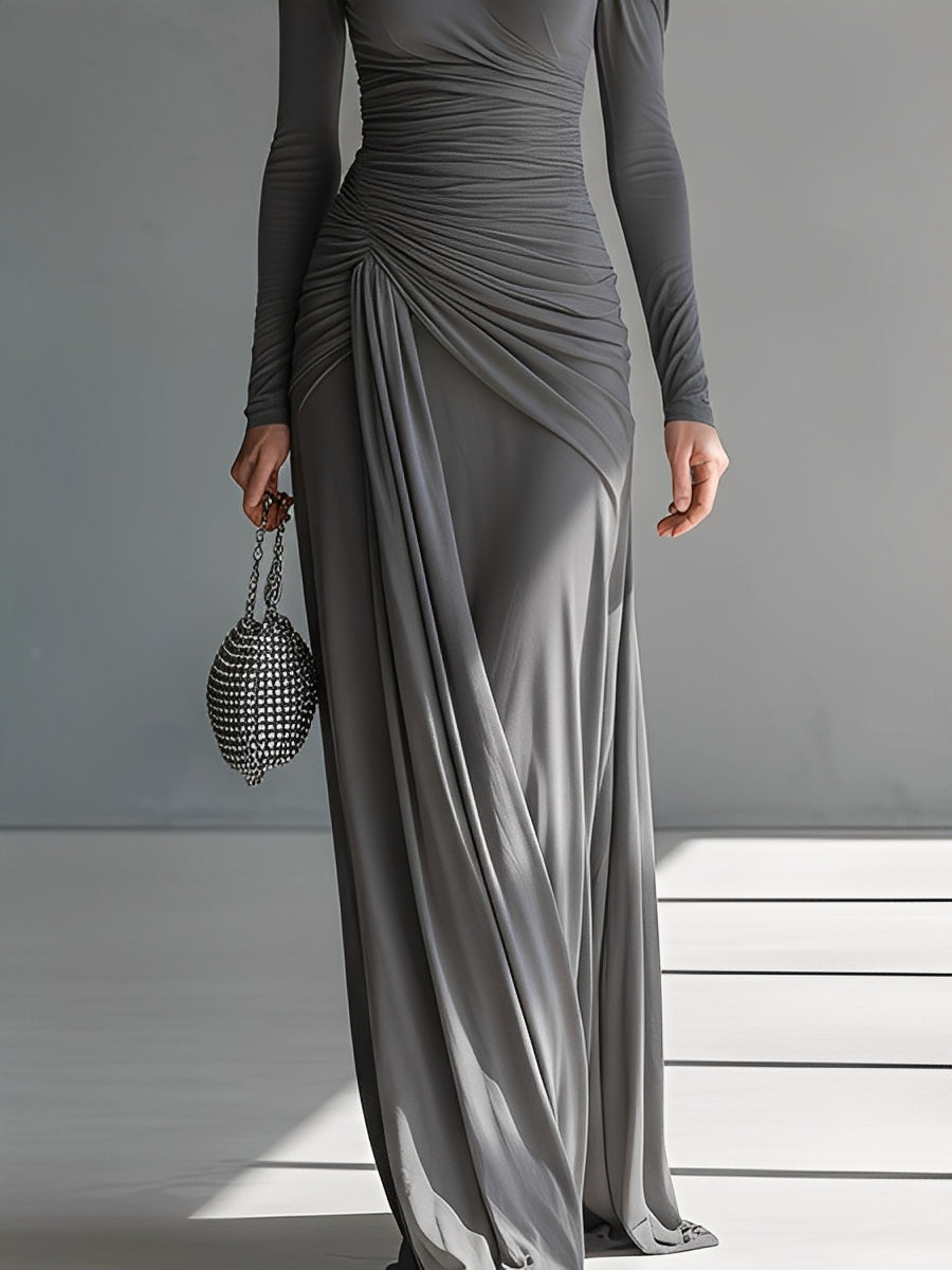Vestido largo de mujer gris, de tejido sedoso y elástico