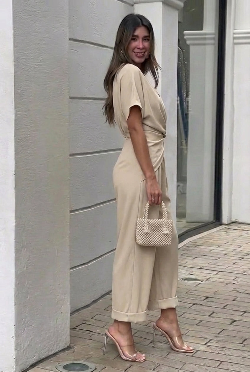 Elegante traje de dos piezas